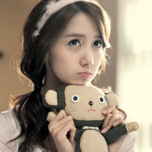 Yoong-yoona-of-snsd-31859121-1000-1080.jpg