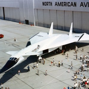 XB-70-Valkyrie-1.jpg