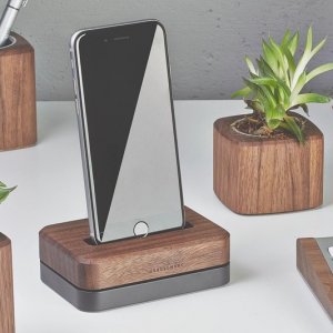 grovemade-walnut-iphone-6-dock-galb-A1_800x800_90.jpg