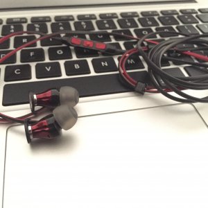Sennheiser Momentum In-Ear.jpg