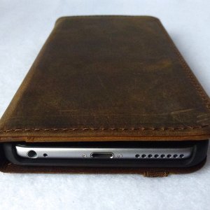 Doc Artisan Sport Leather Wallet Combo Case: Closed View.jpg