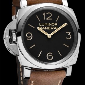 panerai-luminor-1950-left-handed-3-days-pam-557-wrist-watch.jpg