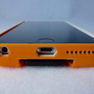 Beeline Case for iPhone 6 Plus- Front Bottom View.jpg
