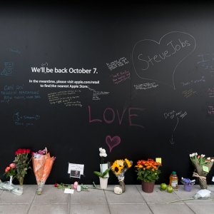 Apple-Jobs-Memorial-8168.jpg