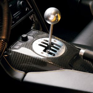 epcp_0802_03_z+2007_lamborghini_gallardo+stainless_steel_gear_shifter.jpg