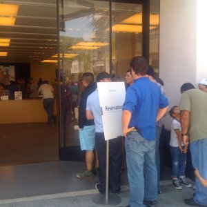 iPhone 4 002.jpg