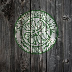 iP4_wood_celtic.jpg