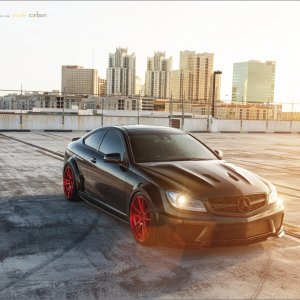 merc_c63_adv5-2-1sl_15.jpg