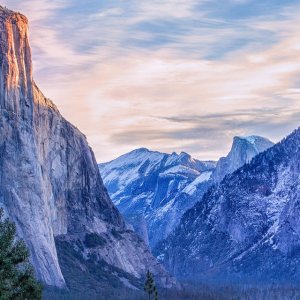 Mountains 02.jpg