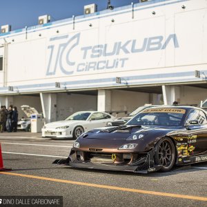 Car-Shop-Glow-RX7-06.jpg