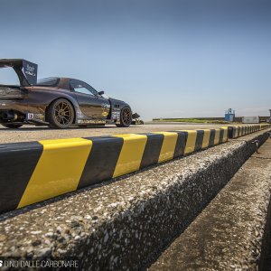 Car-Shop-Glow-RX7-31.jpg