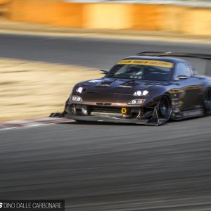 Car-Shop-Glow-RX7-36.jpg