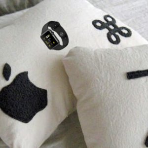 apple-watch-on-pillow.jpg