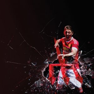 bastian-schweinsteiger-2015-2016-man-utd-adidas-home-kit.jpg