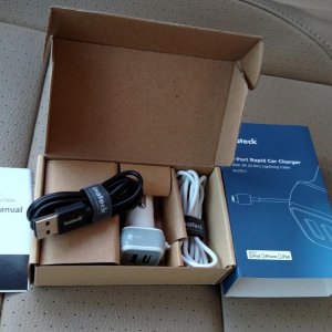 inateck charger.jpg
