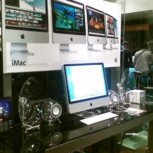 213-i-store-Thailand.jpg