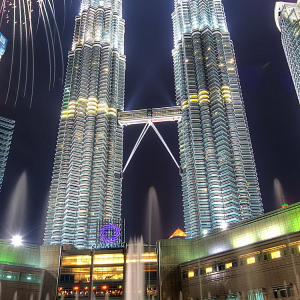 Petronas Twin Towers 04.png