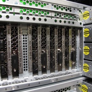 dl580-back.jpg