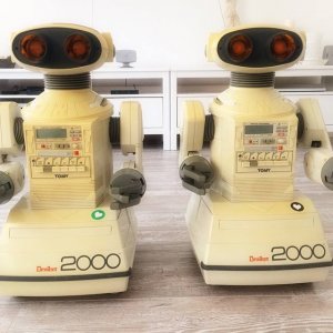 Omnibot2000.jpg