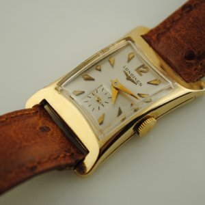 Longines-14kYG-FlaredCase1.jpg