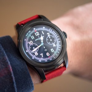 Montblanc-Summit-Smartwatch-aBlogtoWatch-24.jpg