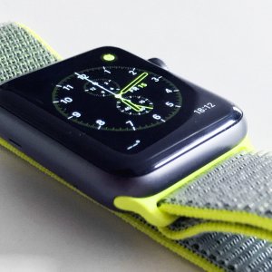 applewatchband-sportloop-blitz-02.jpg