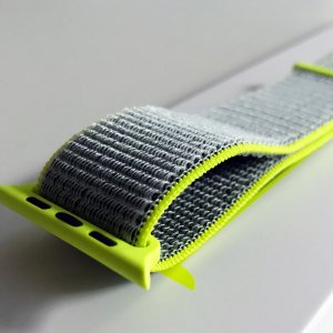 applewatchband-sportloop-blitz-05.jpg