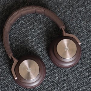 149602-headphones-review-bo-beoplay-h9-2019-review-brown-image1-fczhlujnnq.jpg