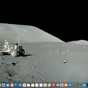 macOS Desktop - 2014 Mac mini - Apollo astronaut on moon.png