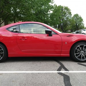 Toyota 86 - My car - Right side view parked at office.jpg