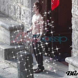 6BC4C624-135E-4587-BEF2-0303A88C1539.gif