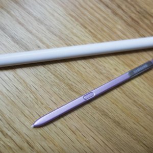 apple-pencil-s-pen-100767982-large.jpg