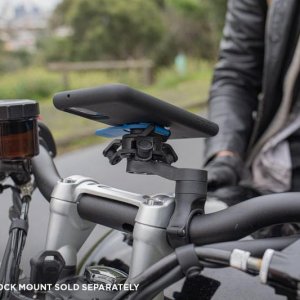 2020June_Moto_VibrationDampener_1024x768_TF-0967_ca6062c8-3a90-462b-b619-e1a0b08447c4_710x.jpg