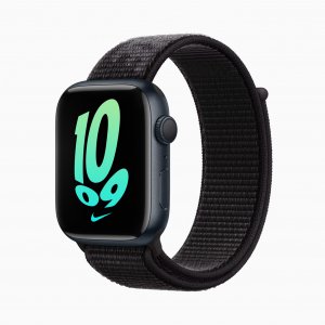 Apple_watch-series7_nike-01_09142021_carousel.jpg.large_2x.jpg