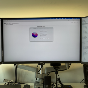 mac-mini-3-display-setup.png