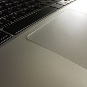 MBP_trackpad_bulge.jpg