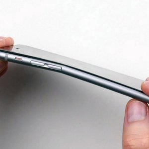 iphone-6-plus-bendgate.jpg