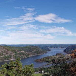 hudsonpanoatbridge.jpg