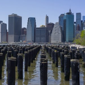 5wall st 35crop2k.jpg