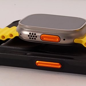 orangebuttons01.jpg