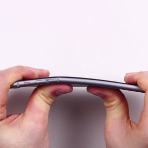 322407_092414-cc-iphone-bends2.jpg