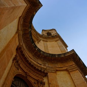 Noto 1.jpg