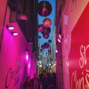 ST CHRISTOPHER'S PLACE, LONDON - 25.11.22.JPG