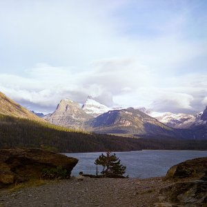 MT75_10Gla_6StMarysLake.jpg