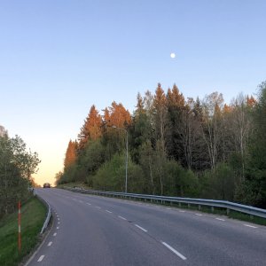 Roadmoon.jpg