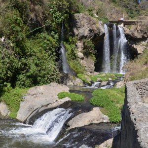 guat-waterfall-2.jpg