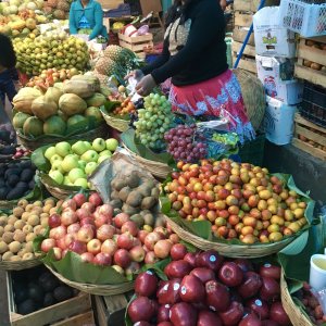 guat fruit stand.jpg