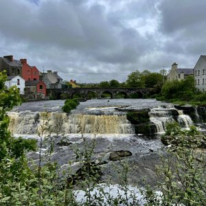 lahinch village1.jpg