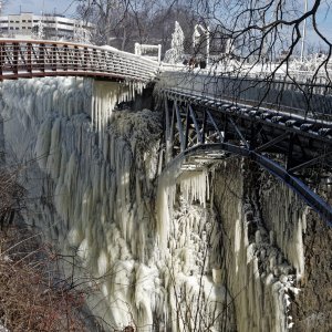 icicles 2k.jpg