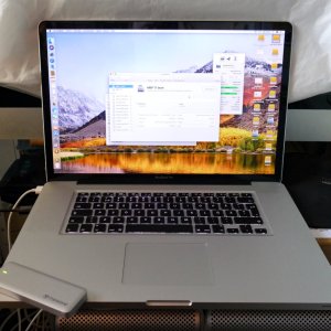 MacBook Pro 6,1.JPG